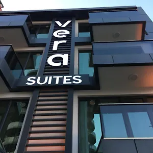 Vera فندق