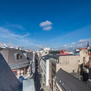 **** Szálloda Apartmanovy Dum U Tomana Csehország